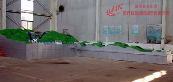 �錎�Ĵ�W(xu��)����ˮ���м~����ϵ�������(d��ng)�B(t��i)����ģ��